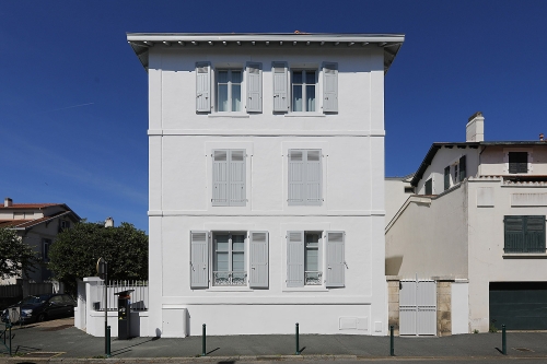 Ravalement de façade de maison à Biarritz