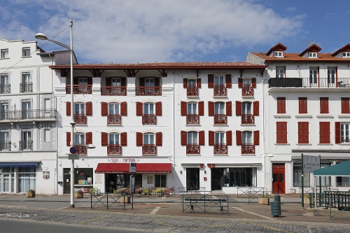 Ravalement de façade de l´Hotel Colbert à Saint-Jean-de-Luz