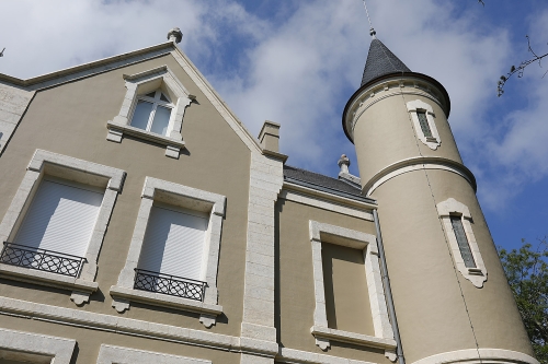 Ravalement de façade de château a Ustaritz