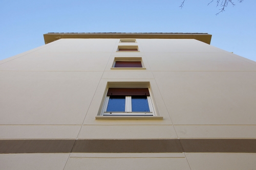 Rehabilitación de fachada completa de edificio en Irun