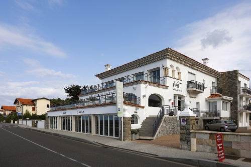 Rehabilitación de fachada del hotel Valencia en Hendaya playa