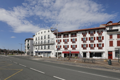 Ravalement de façade de l´Hotel Colbert à Saint-Jean-de-Luz