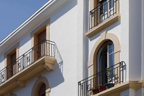 Ravalement de façade au Boulevard de Gaulle à Hendaye