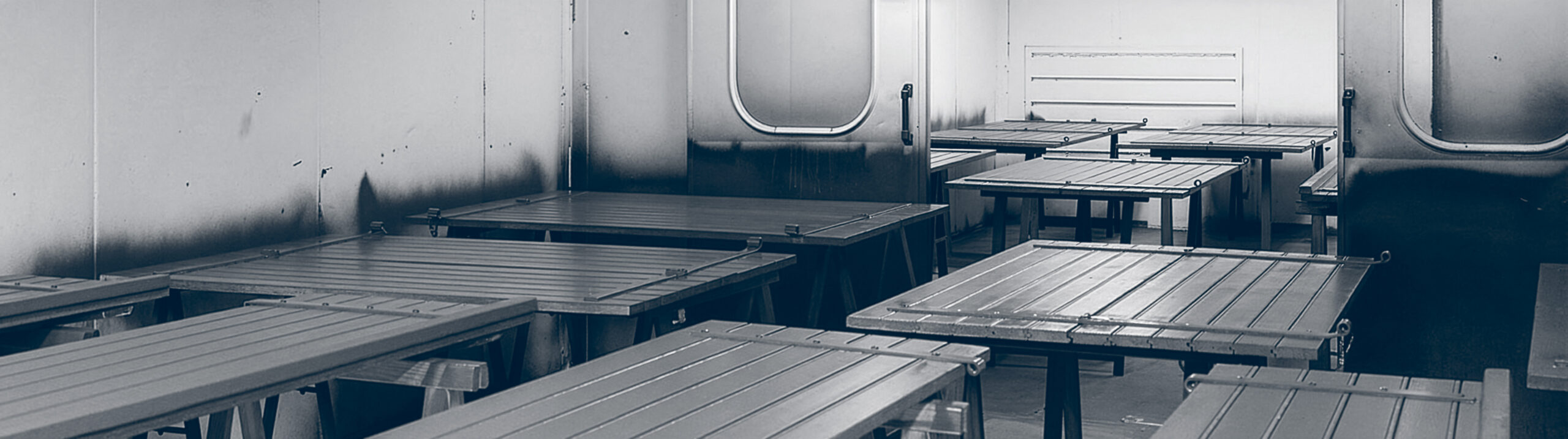 Lomena: Lacados de pintura en cabina