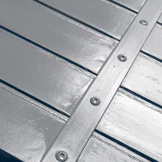 Lomena: Lacados de pintura en cabina